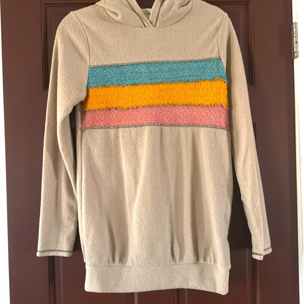 NWOT! Lovely Melody super soft pullover.